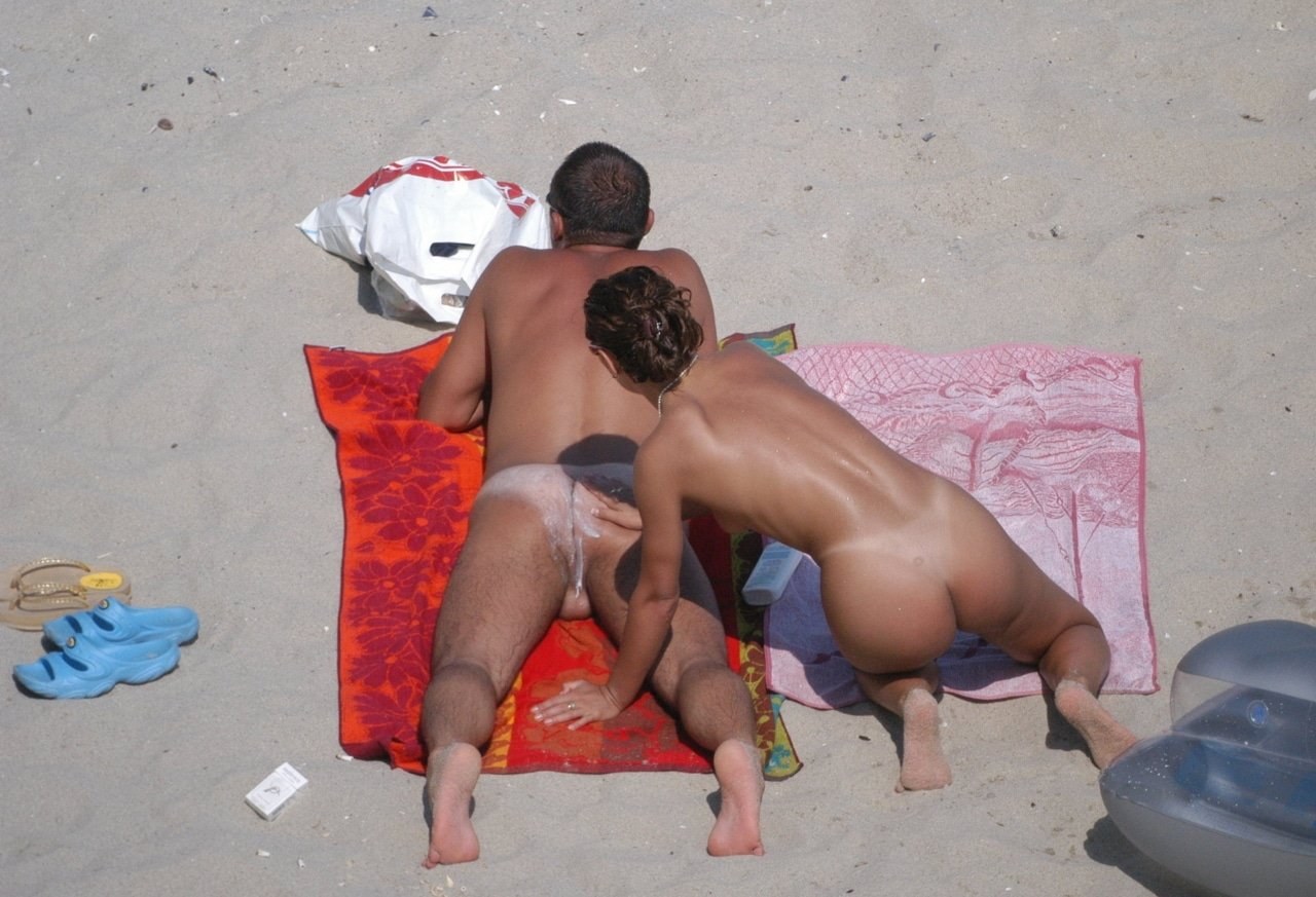 Секс Скрытая Камера На Пляже
