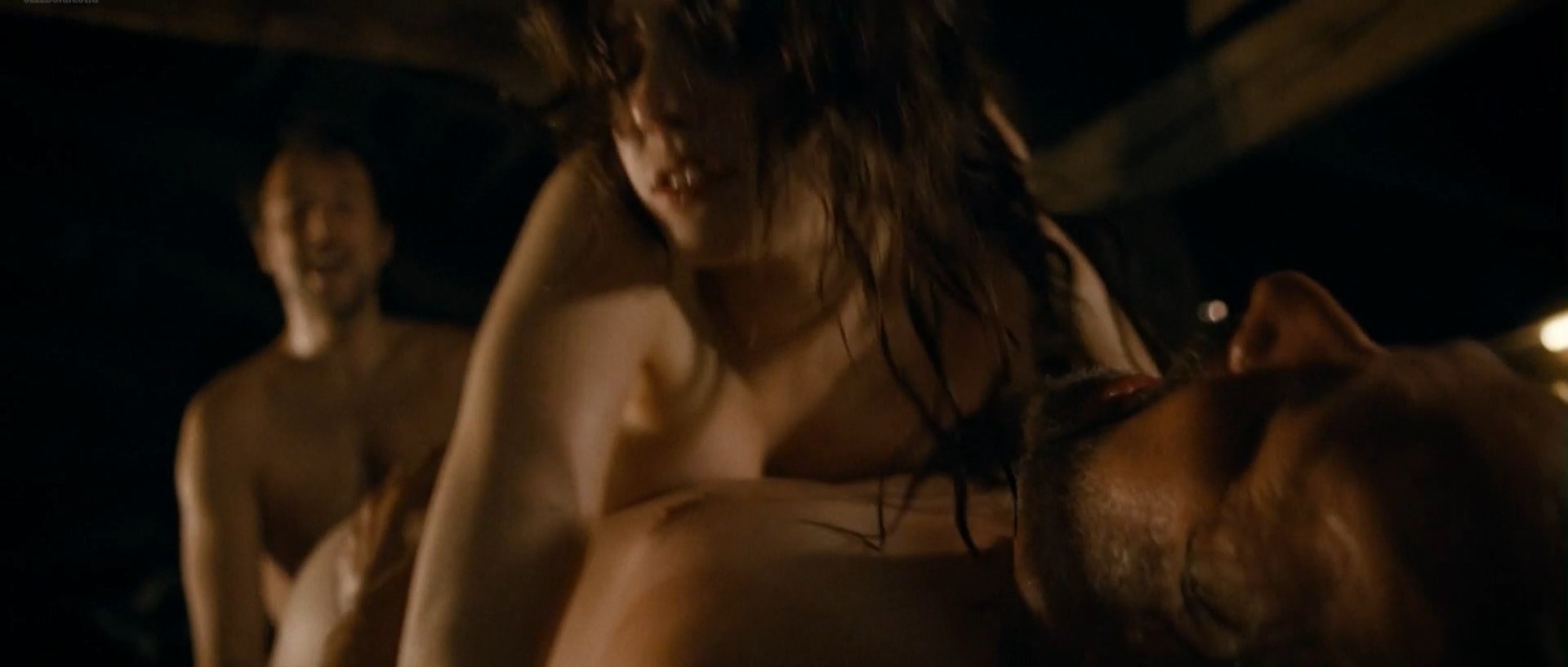 Naked Roxanne MCKEE in Dominion ANCENSORED.