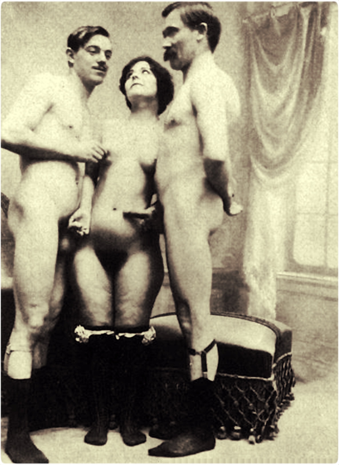 Порно 20 век (56 фото) .